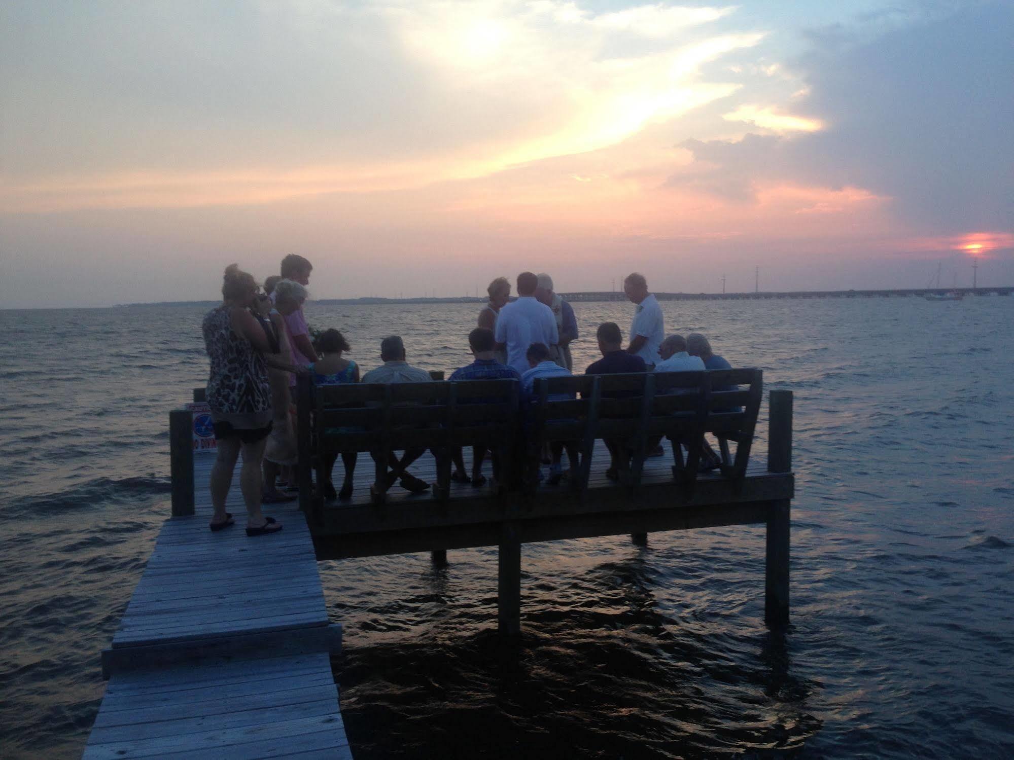 Cypress Moon Inn Kitty Hawk Buitenkant foto