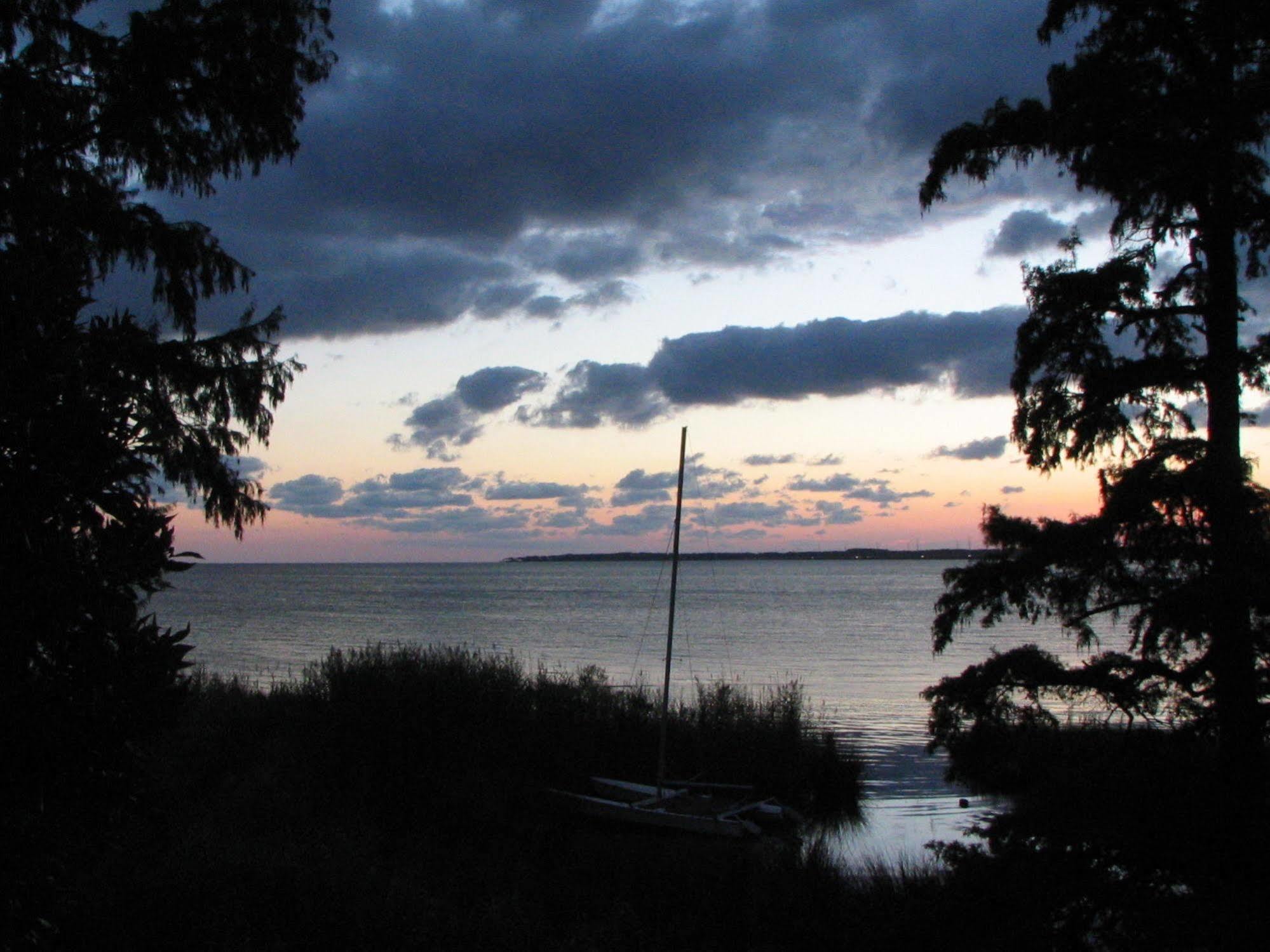 Cypress Moon Inn Kitty Hawk Buitenkant foto